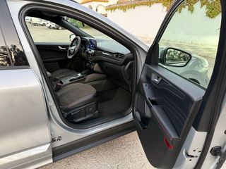 Ford Kuga 2023 St line X hybrid 4x4