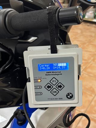 CARGADOR BATERÍA BMW