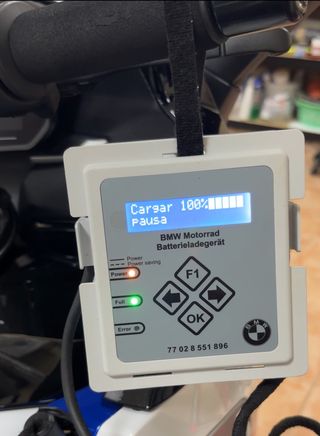 CARGADOR BATERÍA BMW