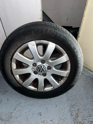 Llantas con neumáticos Volkswagen
