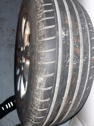 Llantas con neumáticos Volkswagen