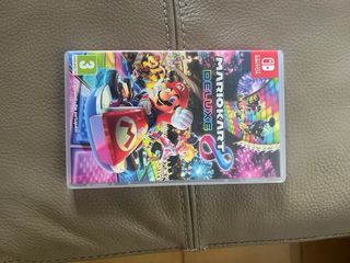 Nintendo Switch OLED  Mario kart 8 deluxe