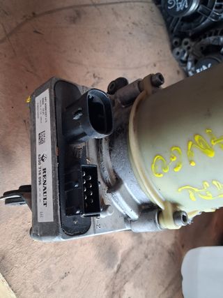 Bomba Dirección Renault Kangoo