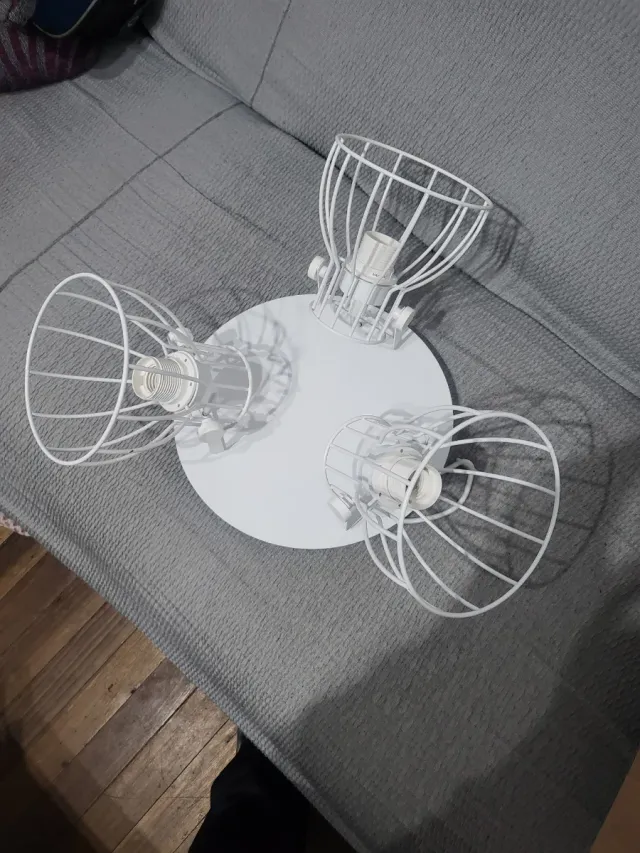 Lámpara de techo blanca