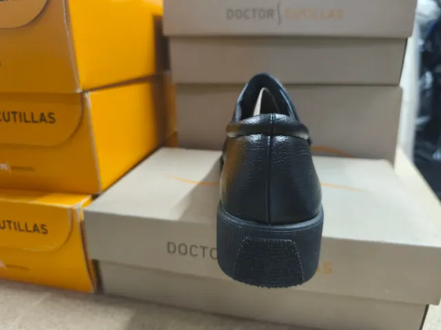 Zapatos Doctor Cutillas señora negros
