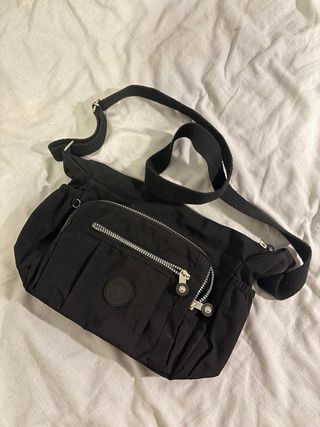 Bolso de hombro negro