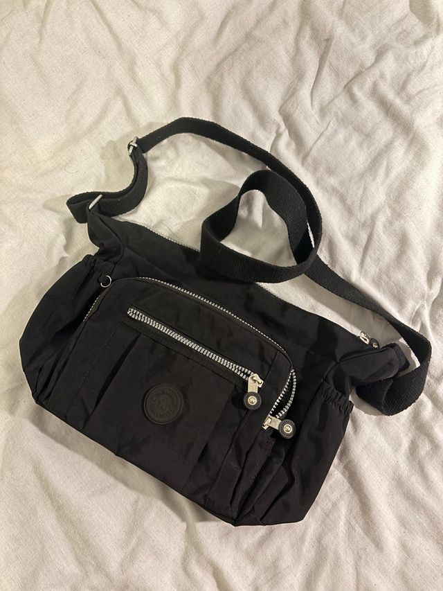 Bolso de hombro negro