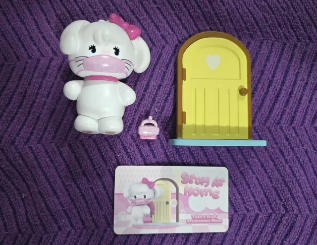 Figura Miniso Conejita Stay at Home Mikko