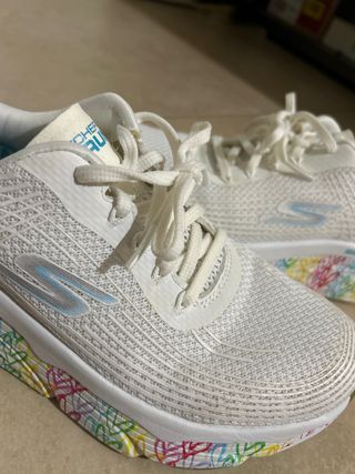 Tenis Skechers Blancos Multicolor