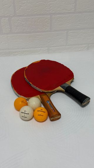 Palas de Tenis de Mesa Artengo + Bolas