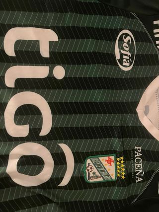 Camiseta Oriente Petrolero