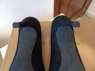 Tacones Unisa Ante Negro T. 38.5