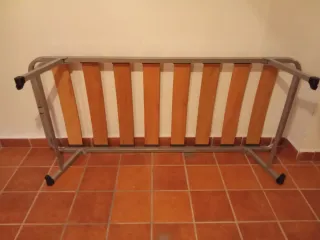 Cama individual- patas plegable
