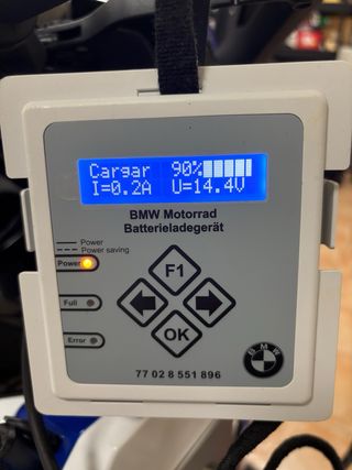 CARGADOR BATERÍA BMW