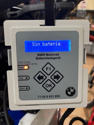 CARGADOR BATERÍA BMW