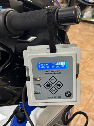 CARGADOR BATERÍA BMW