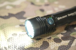 Linterna Olight Seeker 3 Pro - Nueva!!