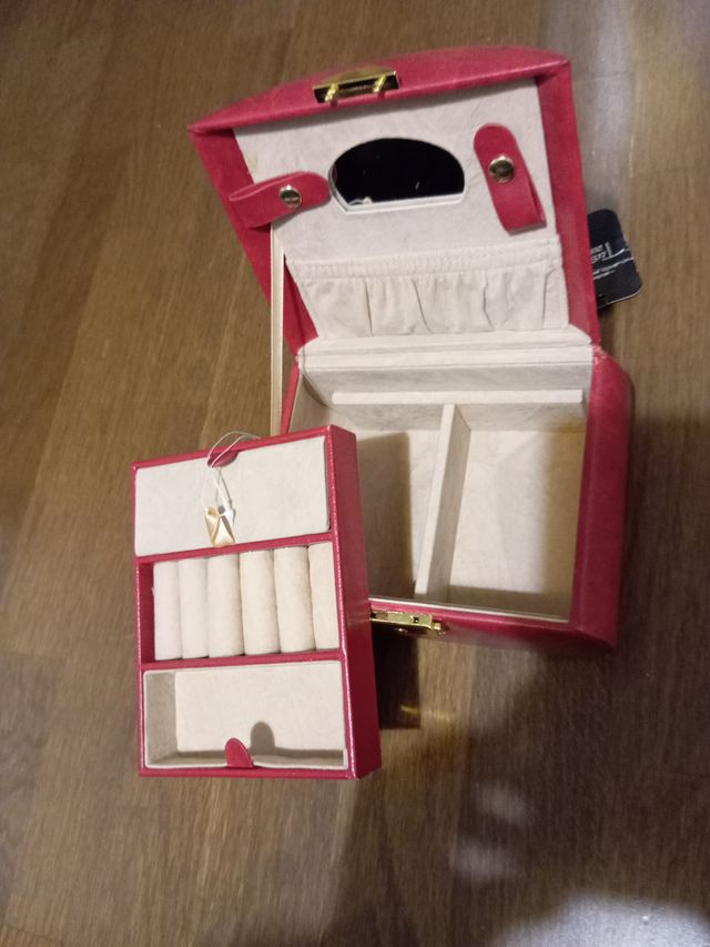 Joyero de viaje Tuscan rojo nuevo con etiqueta