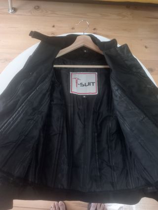 Chaqueta de moto negra