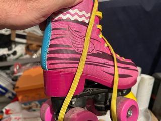 Patines 4 Ruedas Rosas y Amarillos