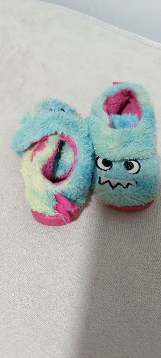 Zapatillas monstruo talla 26