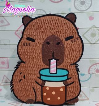 Piñata Capibara con Bebida