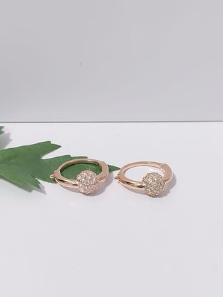 Pendientes Pandora en tono oro rosa