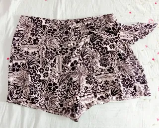 Pantalón-falda estampado floral