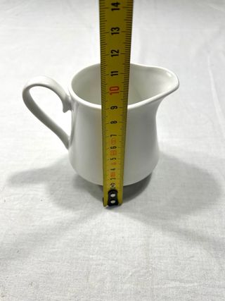 2 Jarras de leche y 1 molde para espuma