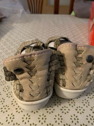 Sandalias doradas y plateadas talla 40