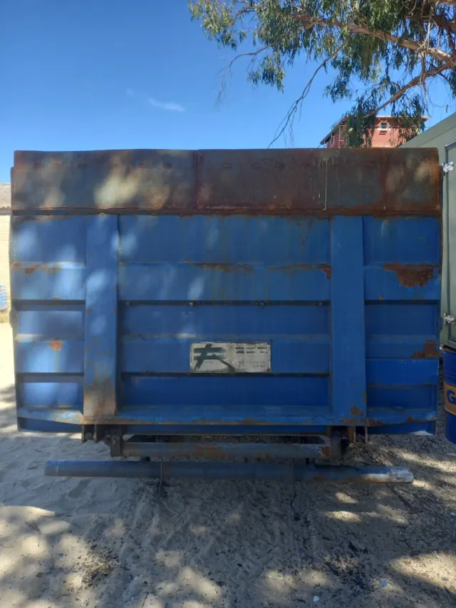 Trampilla-Plataforma elevadora camión 1500kg 24v