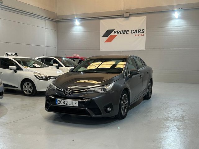 Toyota Avensis 2016