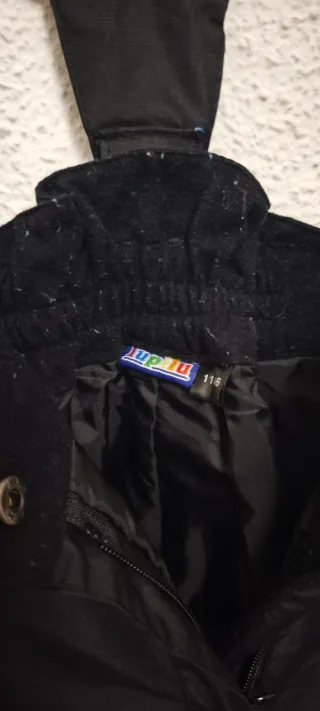 Pantalón de nieve con tirantes negro
Talla 110/116