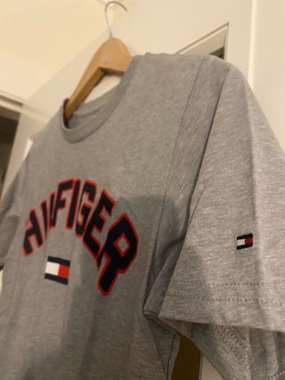 Camiseta Tommy Hilfiger Gris Talla S