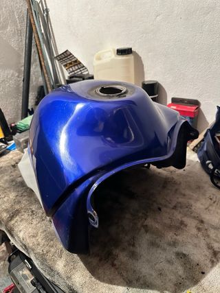 Tanque Honda Transalp 600 (88-90) a reparar