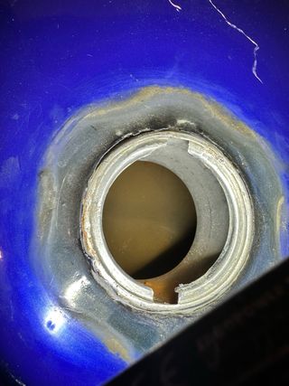 Tanque Honda Transalp 600 (88-90) a reparar