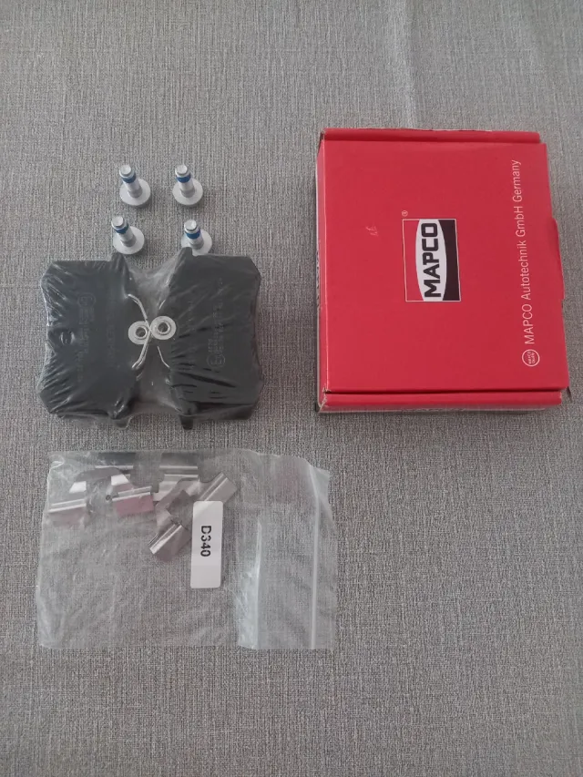 Pastillas de freno MAPCO con tornillos