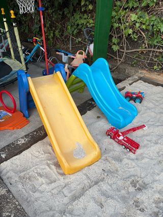 Scivoli per bambini gialli marca CHICCO