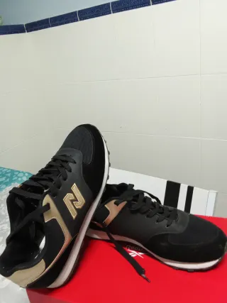Zapatillas  Hombre Negro/Dorado