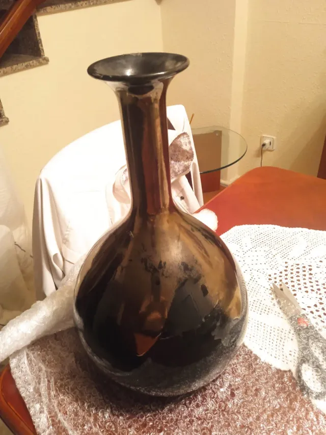 Jarrón decorativo negro y marrón 42 alto por25