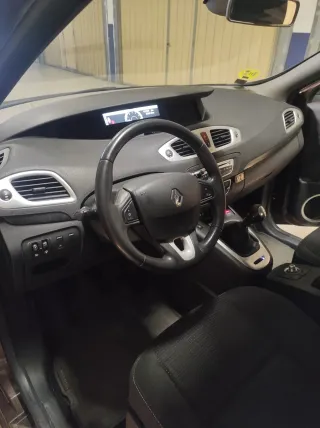 Renault Scenic 2009