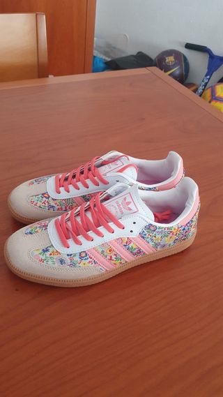 Adidas x Liberty London Zapatillas Flores
