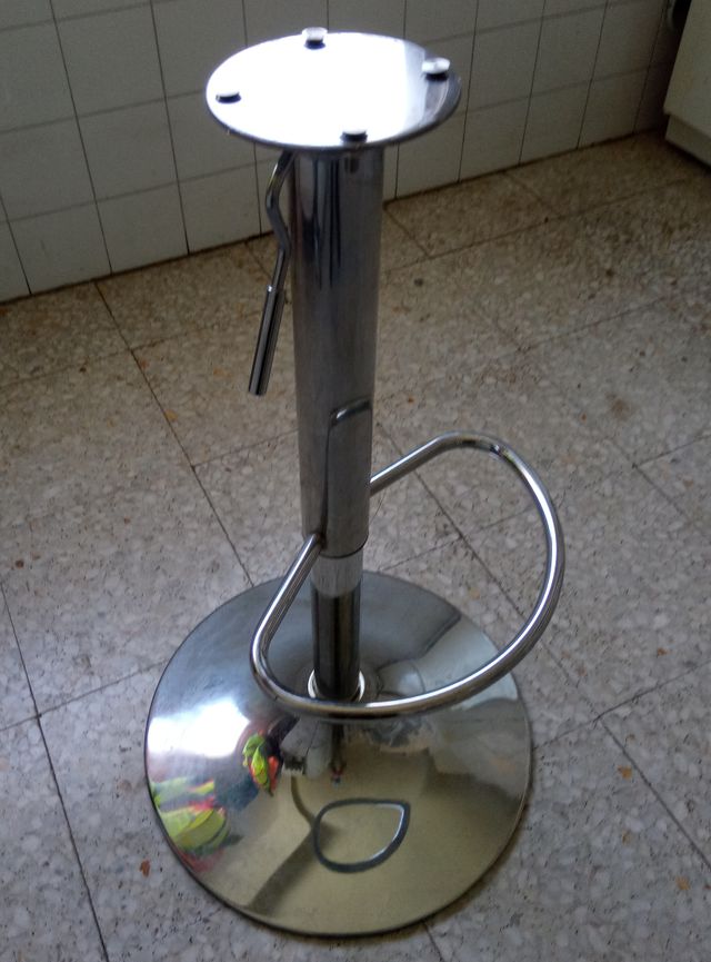 Taburete de bar hidráulico plateado