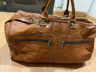 Bolso de viaje de cuero marrón