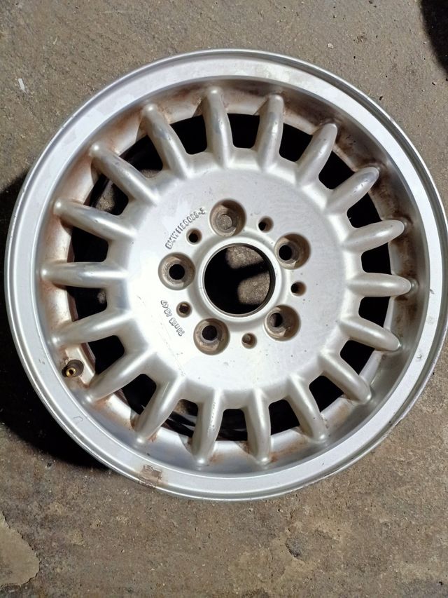 Llantas BMW, y Peugeot