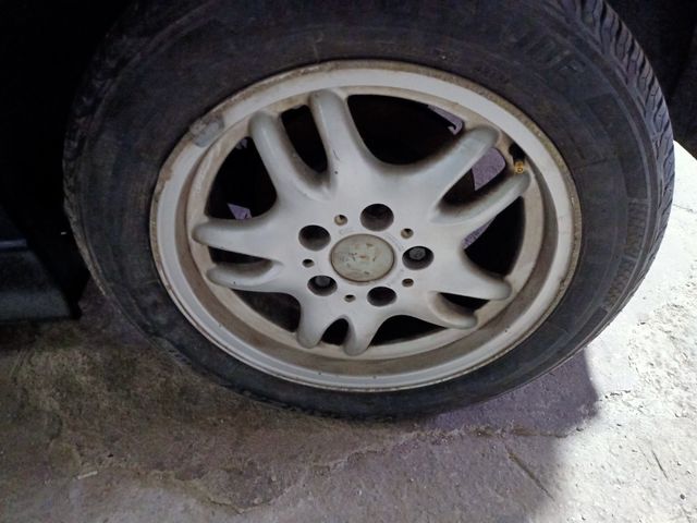 Llantas BMW, y Peugeot