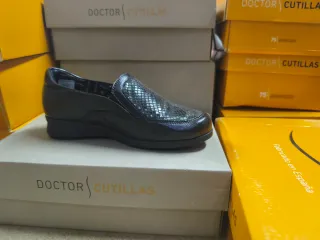 Zapatos de señora Doctor Cutillas negros