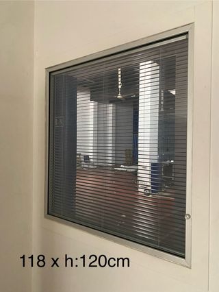 Ventana se aluminio interior