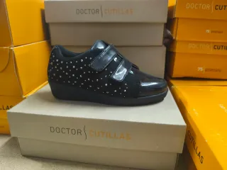 Zapatos señora Doctor Cutillas negros