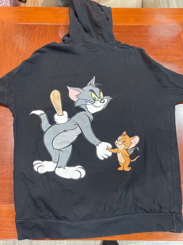 Sudadera Bershka Tom y Jerry Talla S